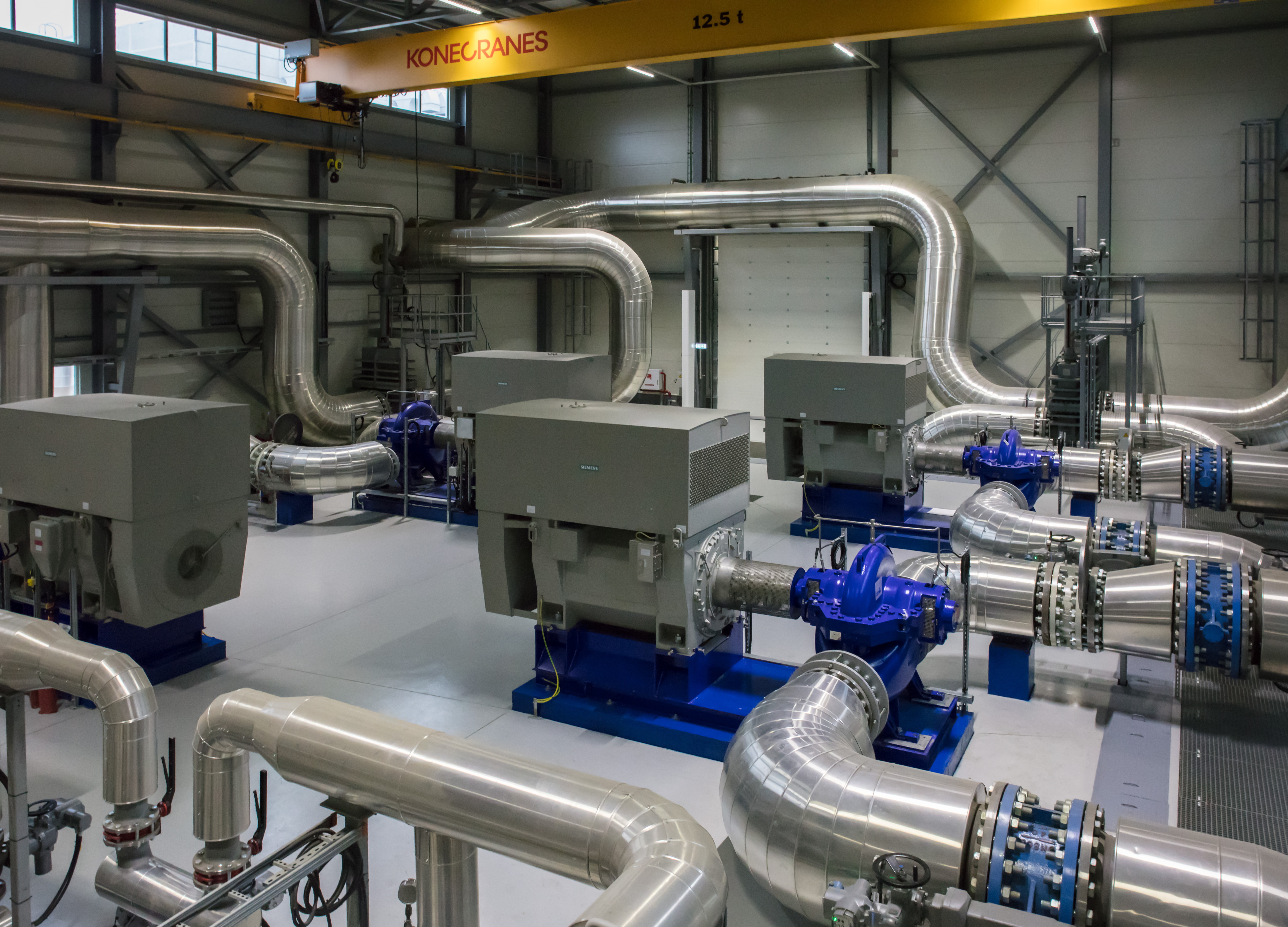 Power plant auxiliary pumps and piping systems